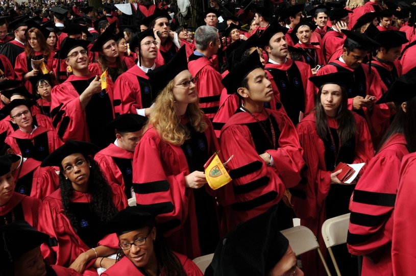Studenci Harvardu /AFP