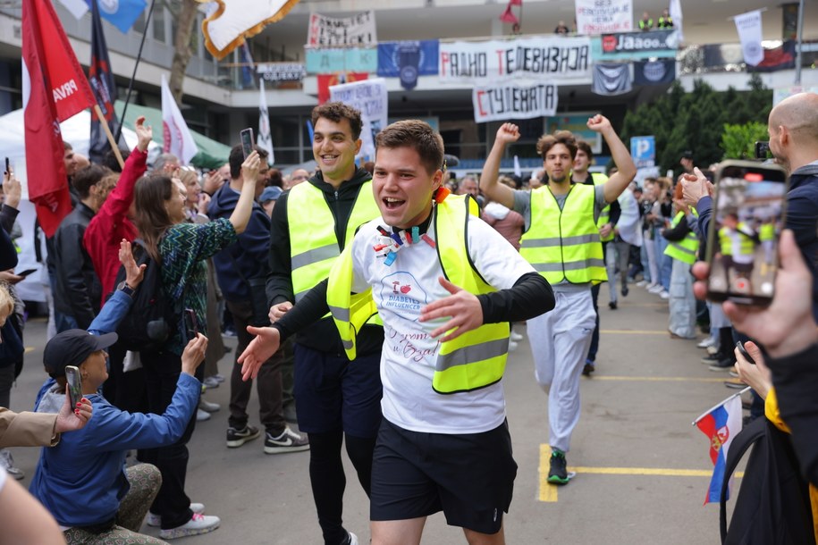 Studenci przebiegną z Nowego Sadu do Brukseli /EPA/ANDREJ CUKIC /PAP/EPA