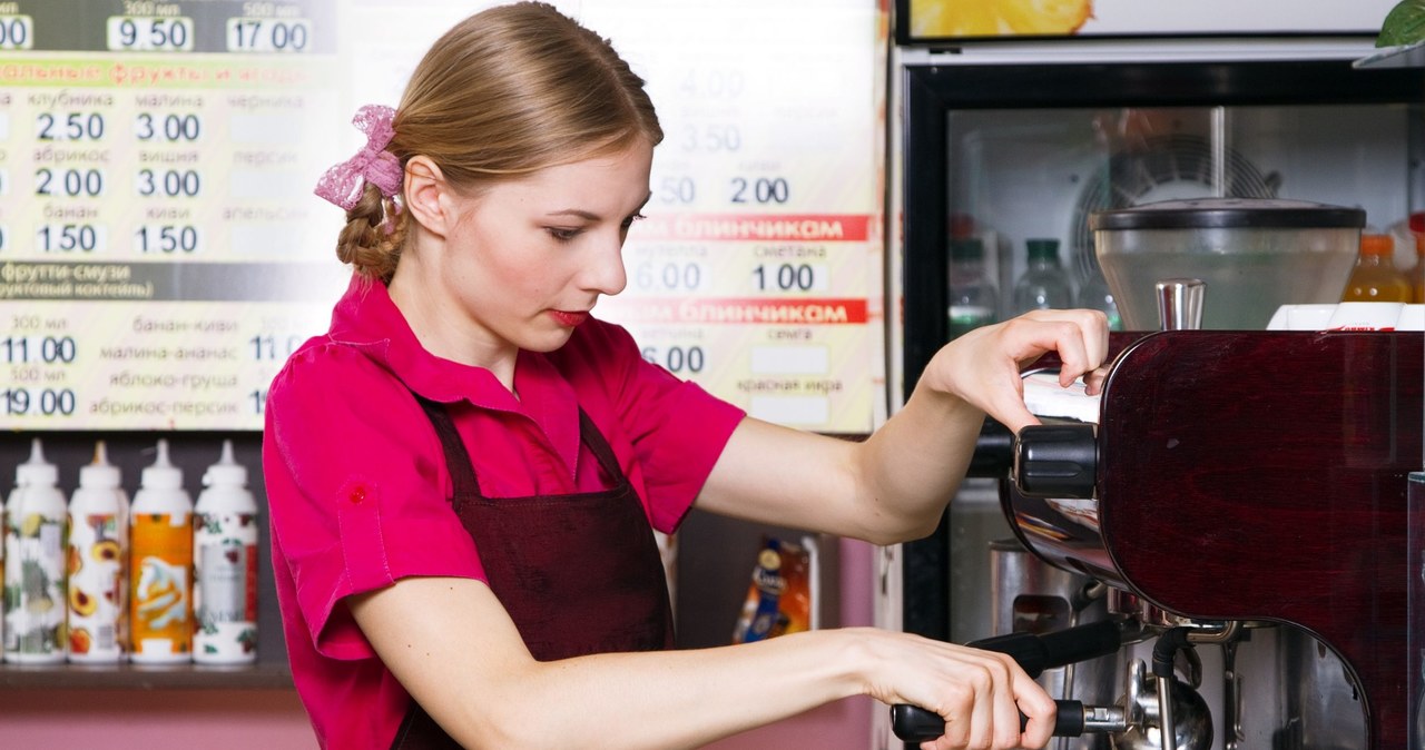 Studenci są chętnie zatrudniani na umowach zlecenie, bo są one nieoskładkowane /123RF/PICSEL
