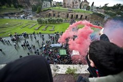 Studenci we Włoszech nie akceptują polityki rządu Berlusconiego 