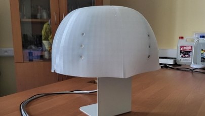 Studenci z Bydgoszczy zbudowali robota-meduzę. Ma badać jakość wody