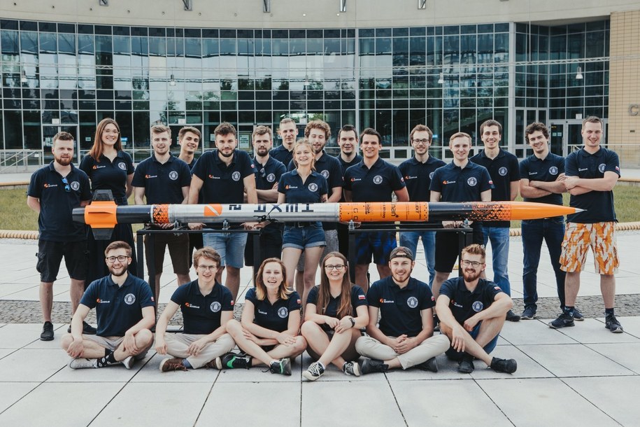 Studenci z Politechniki Poznańskiej chcą wysłać swoją rakietę w kosmos /zrzutka.pl /