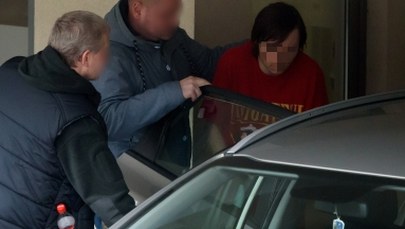 Student z tasakiem rzucił się na profesora uniwersytetu. Usłyszał zarzut usiłowania zabójstwa