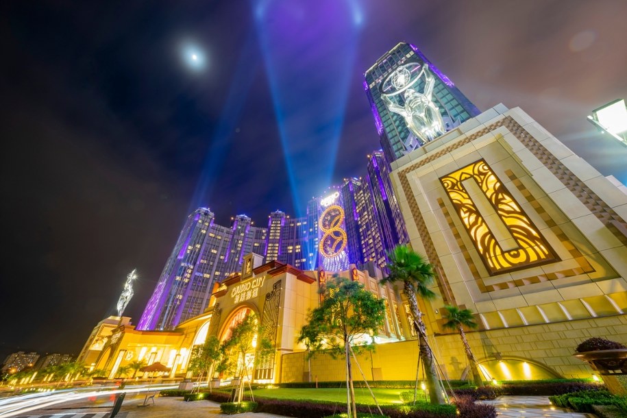 Studio City, częścią tego obiektu jest nowy, luksusowy szpital. /Shutterstock