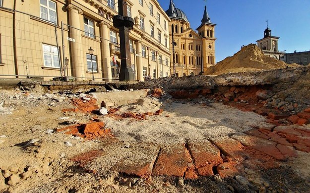 Studnia odkryta podczas przebudowy placu Wolności /Materiały prasowe