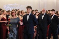 Studniówka łódzkiego XXXII LO z udziałem Barbary Nowackiej. Galeria