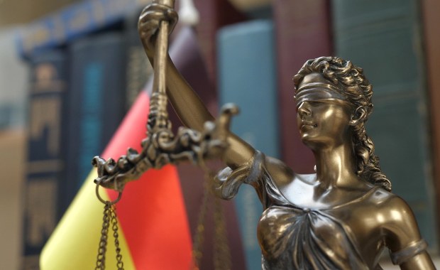 Stulatek stanie przed sądem? Niemcy prowadzą śledztwo