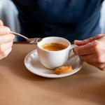 Stulatkowie piją je codziennie. Czy espresso naprawdę sprzyja długowieczności?