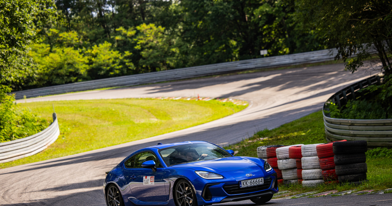 Subaru BRZ na torze Kielce Fot. Patryk Ptak /