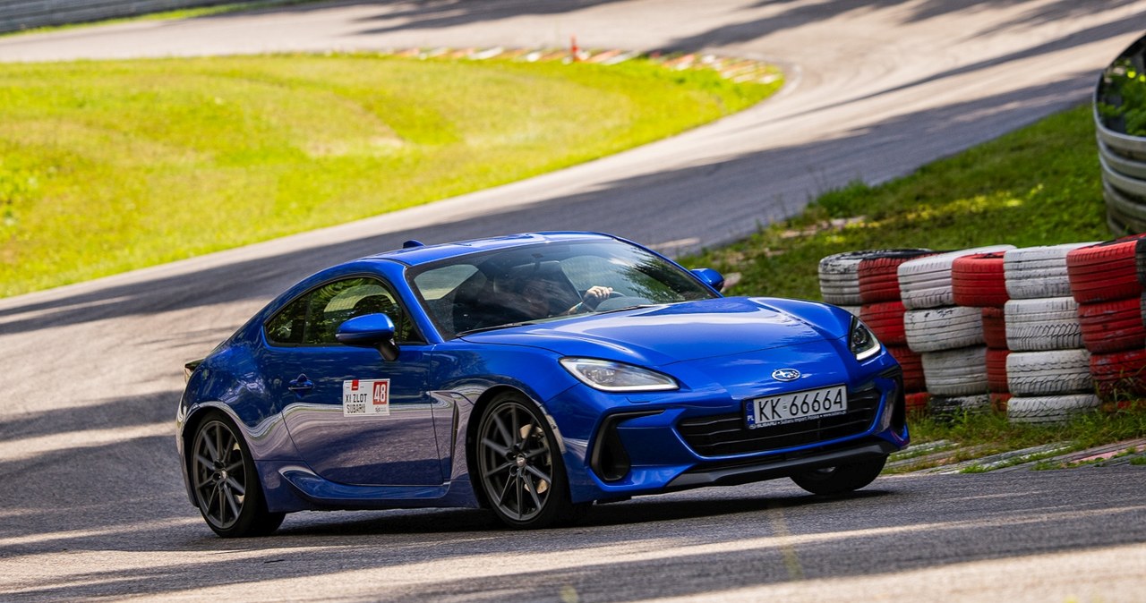 Subaru BRZ na torze Kielce Fot. Patryk Ptak /