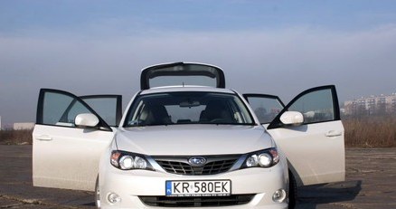 Subaru impreza RS / Kliknij /INTERIA.PL