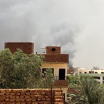 Sudan: Strzały i eksplozje w centrum stolicy. Na lotnisku płonie ukraiński samolot