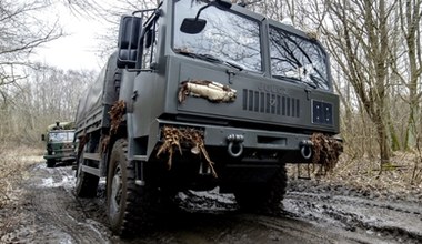 Sukces Jelcza. Polskie ciężarówki pociągną mosty pontonowe dla Abramsów