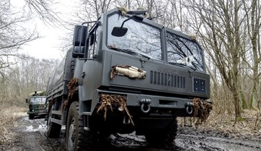 Sukces Jelcza. Polskie ciężarówki pociągną mosty pontonowe dla Abramsów