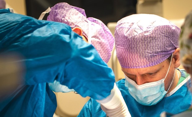 Sukces neurochirurgów z Sosnowca. Pomogli pacjentowi z wodogłowiem