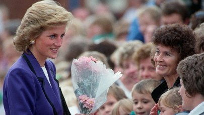 Suknia księżnej Diany sprzedana na aukcji za rekordową sumę