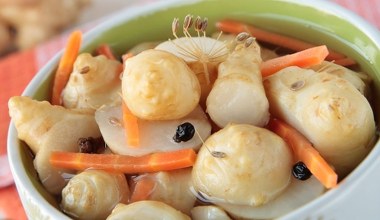 Superfood zdrowszy od ziemniaka, w wersji kiszonej smakuje genialnie. Obniża cukier i cholesterol, poprawia pracę jelit