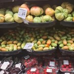 Supermarket we włoskim miasteczku. W środku apel do Polaków