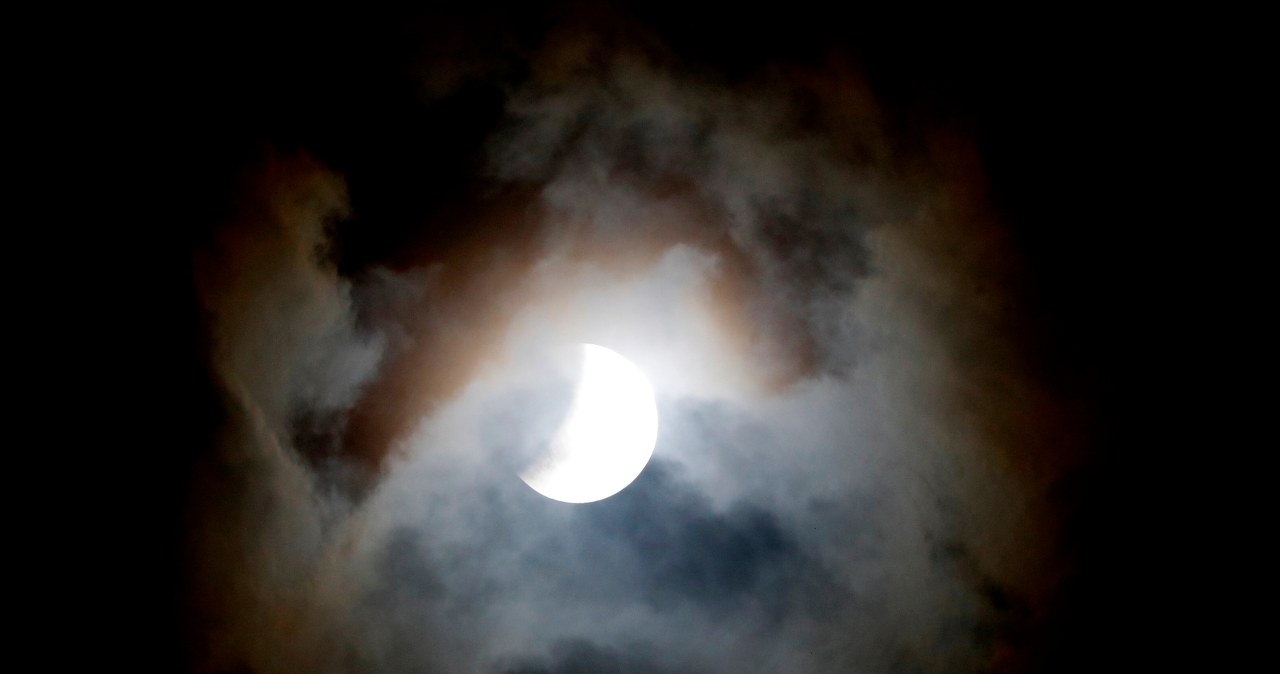 Superpełnia i krwawy superksiężyc. Galeria