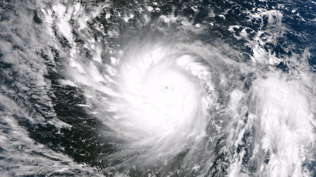 Supertajfun Haiyan okiem satelity 6 listopada /NASA, NOAA /Wikimedia