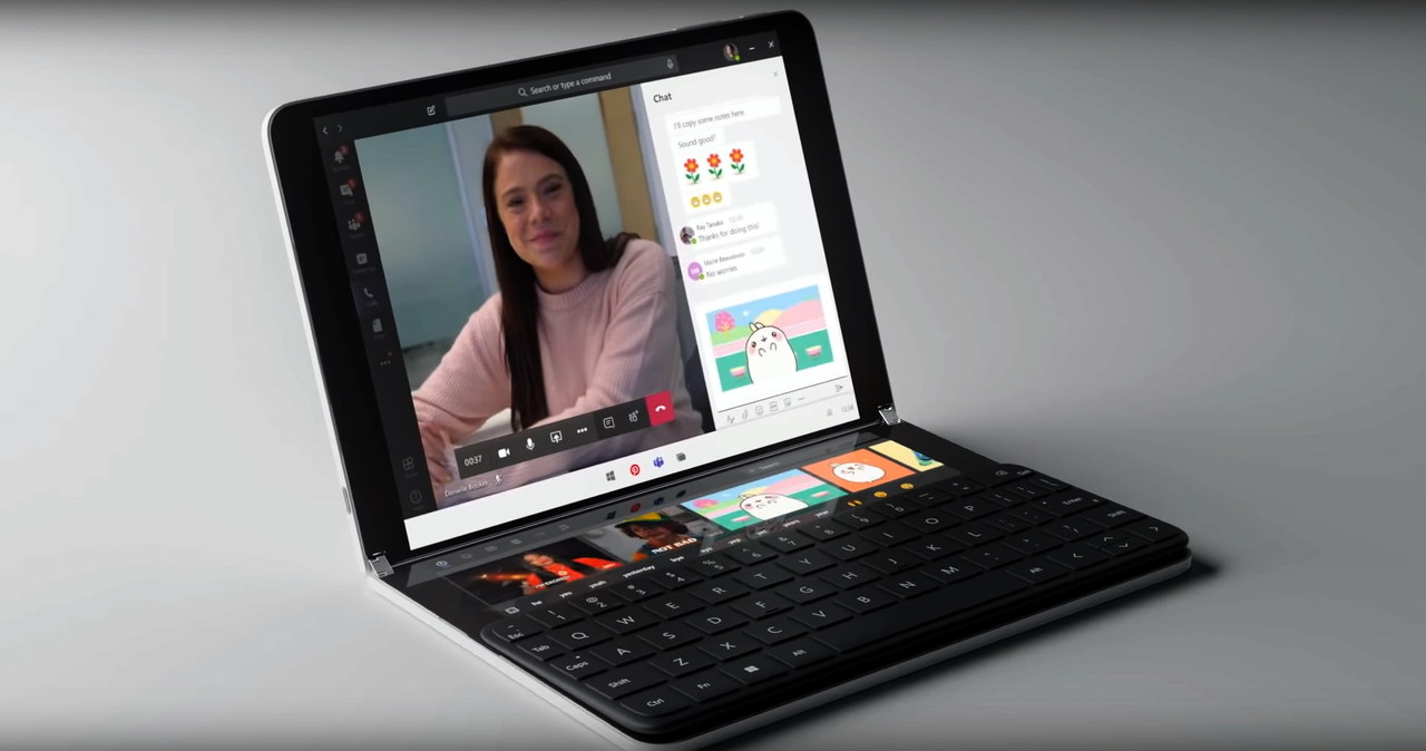 Surface Neo po rozłożeniu do formy laptopa i podpięciu klawiatury Bluetooth /materiały prasowe
