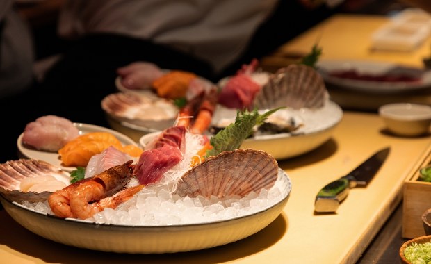 Surowe owoce morza zakazane w Neapolu. Gigantyczne kary dla restauracji