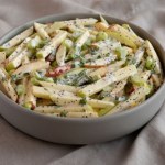 Surówka z jabłka inaczej. Chrupiąca i wilgotna, pasuje do każdego obiadu