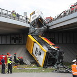 Surowy wyrok dla kierowcy autobusu, który spadł z mostu w Warszawie