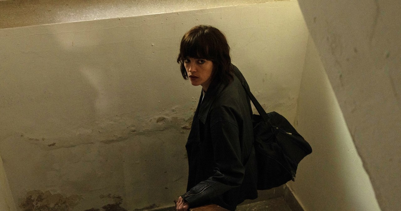 Susana Abaitua w filmie "Spowita w mrok" /Netflix /materiały prasowe