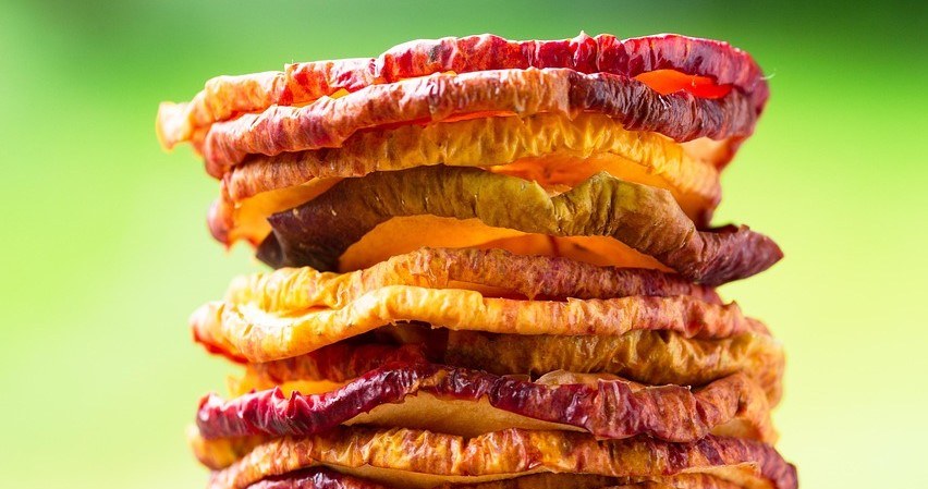 Сушені фрукти підтримують роботу кишківника та зміцнюють імунітет /pixabay.com