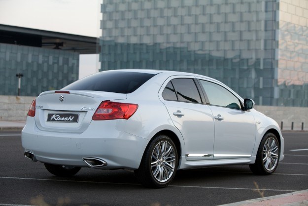 Suzuki kizashi /Informacja prasowa