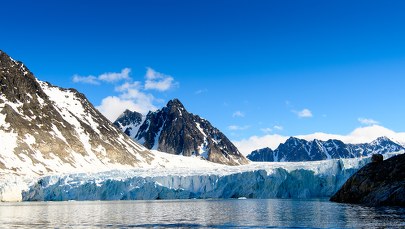 Svalbard. Ratownikom udało się ewakuować polskiego podróżnika