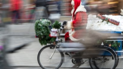 "​Św. Mikołaj" ukradł... helikopter. Trwa pościg