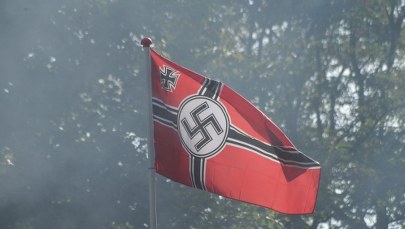 Swastyki na murach domów w Salzwedel  