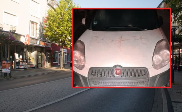 Swastyki z ludzkiej krwi na domach i autach. Makabryczny incydent w Niemczech