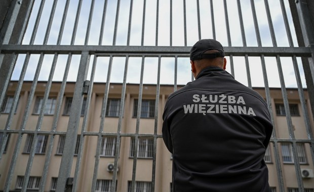 Świadczenia mieszkaniowe dla funkcjonariuszy więziennictwa. Trwają rozmowy z resortem 