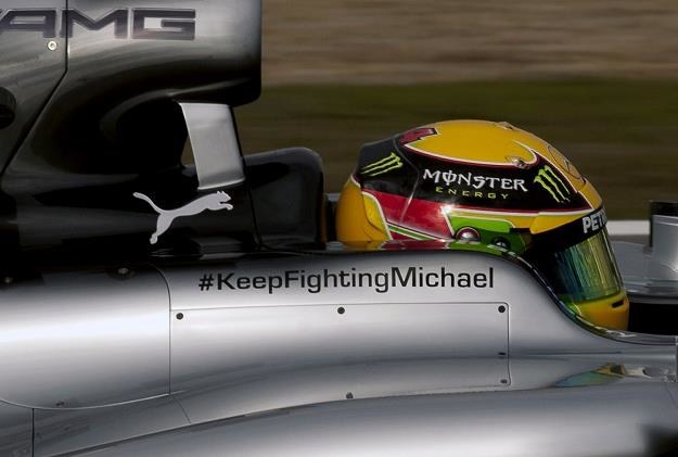 Świat F1 wspiera Schumachera /AFP
