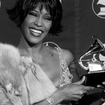 Świat muzyki wstrząśnięty śmiercią Whitney Houston