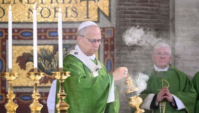 "Świat przyzwyczaja nas do tego...". Ważne przesłanie Leona XIV