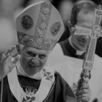 Świat żegna Benedykta XVI. Watykan wskazał miejsce spoczynku [ZAPIS RELACJI]