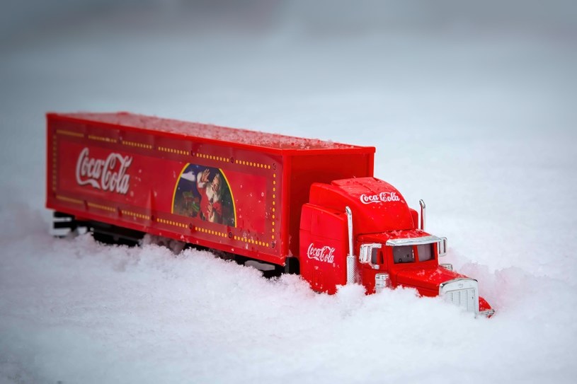Świąteczna ciężarówka Coca Coli /123RF/PICSEL