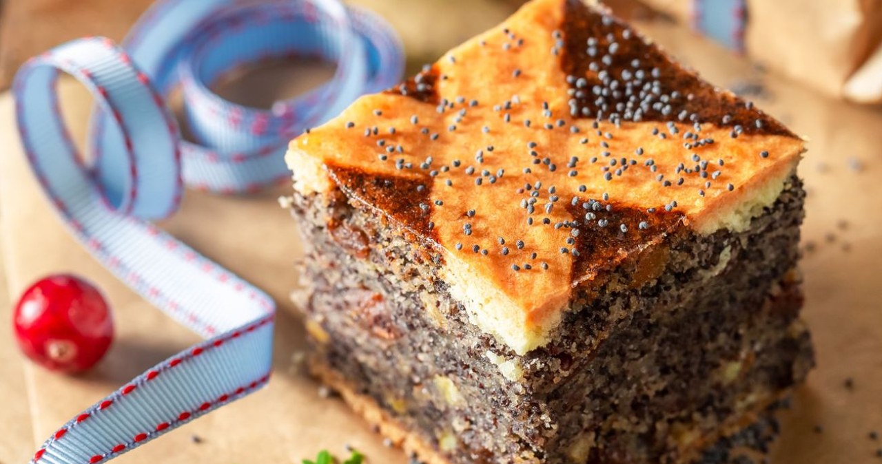 Świąteczne ciasto z makiem. /shaiith /123RF/PICSEL