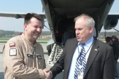 Świąteczne prezenty dla żołnierzy i dzieci w Afganistanie