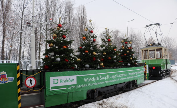 Świąteczne tramwaje kursują ulicami Krakowa