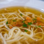 Świąteczny rosół nie dla każdego? Kto powinien uważać?