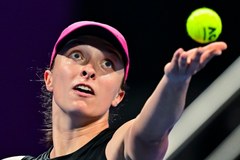 Świątek górą w finale WTA w Dausze