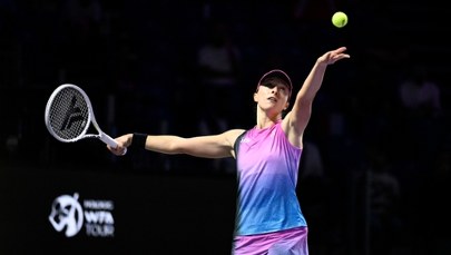 Świątek pokonuje Krejcikovą w Rijadzie