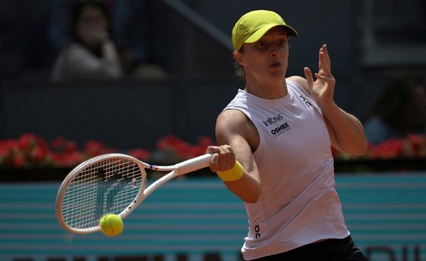 Świątek triumfuje w Madrycie. Pokonała Keys w ćwierćfinale