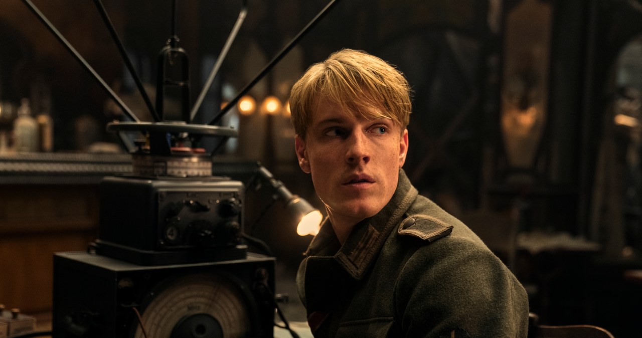 "Światło, którego nie widać": Louis Hofmann /Netflix