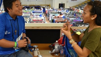 Światowe Dni Młodzieży: Kraków opanowali już pielgrzymi. Zjeżdżają z całego świata